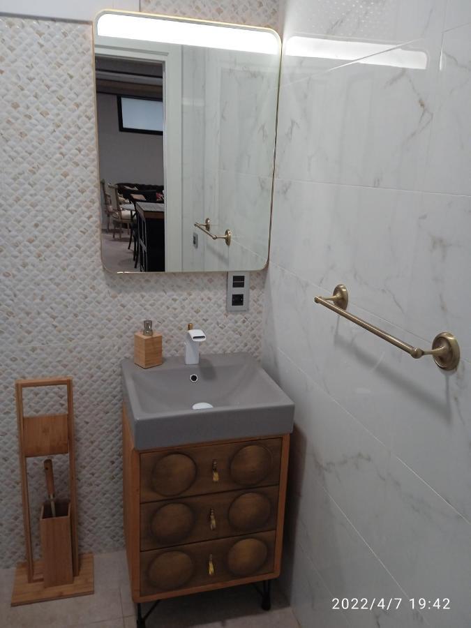شقة Apartamento Isaac Junto A La Muralla Romana لوغو المظهر الخارجي الصورة